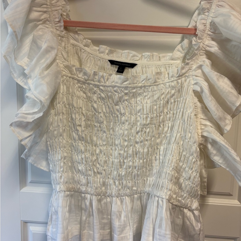 Banana Republic Cream Ruffled Blouse